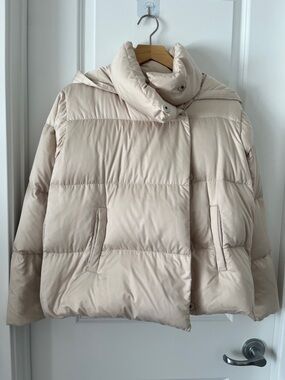 Ivory Short Down Jacket – Size S